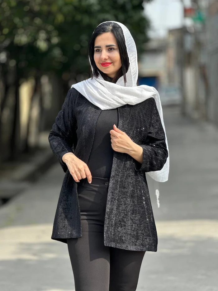 مانتو مشکی 41658641
