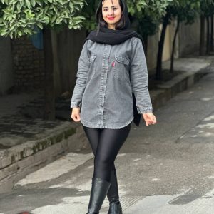 مانتو جین لیوایز۱۳۷
